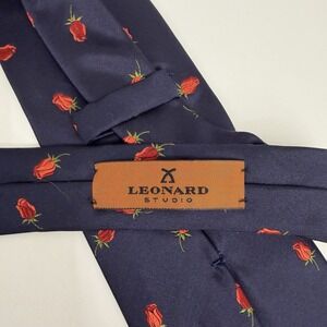 Leonard Studio Men's Tie Floral Roses Navy Blue & Red Silk 3.75" (W) 58" (L) euc